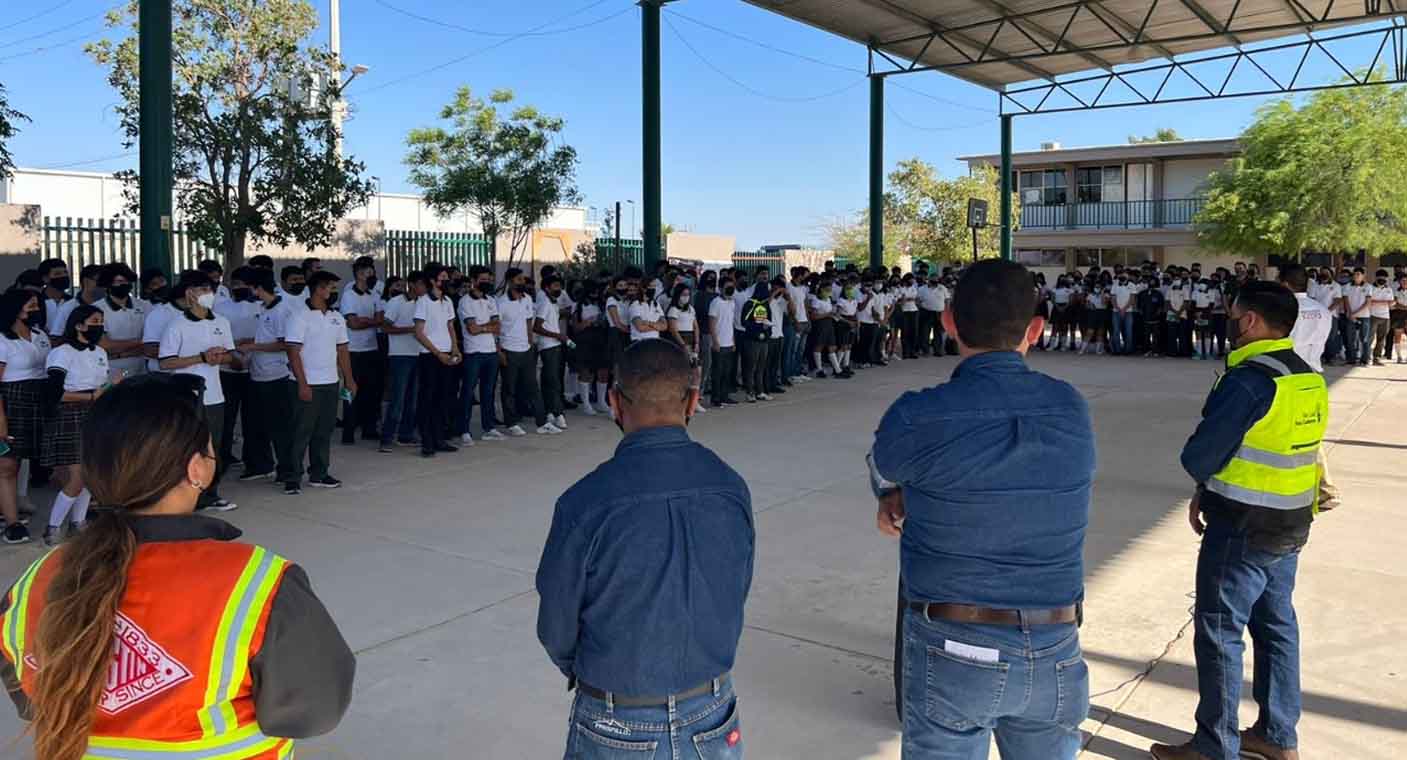 Minera Penmont de Industrias Peñoles, realizó la semana de Seguridad, Salud y Medio Ambiente en Caborca, Sonora | Minería en México | Foto: Proyecto Puente