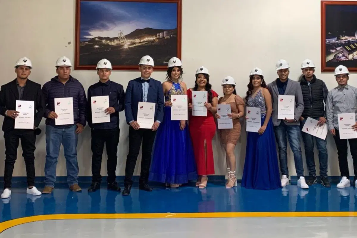 Industrias Peñoles promueve la preparación académica en CETLAR | Foto: Cortesía