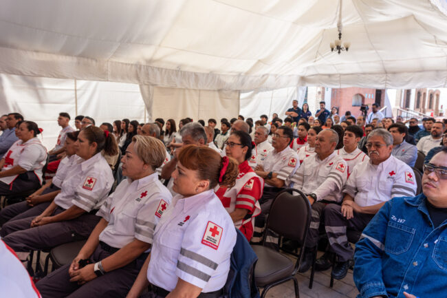Socorristas veteranos comparten su legado en Torreón
