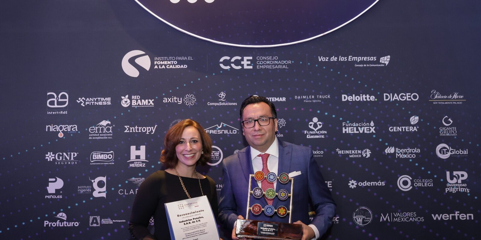 Empresas Excepcionales que redefinen el desarrollo social minero