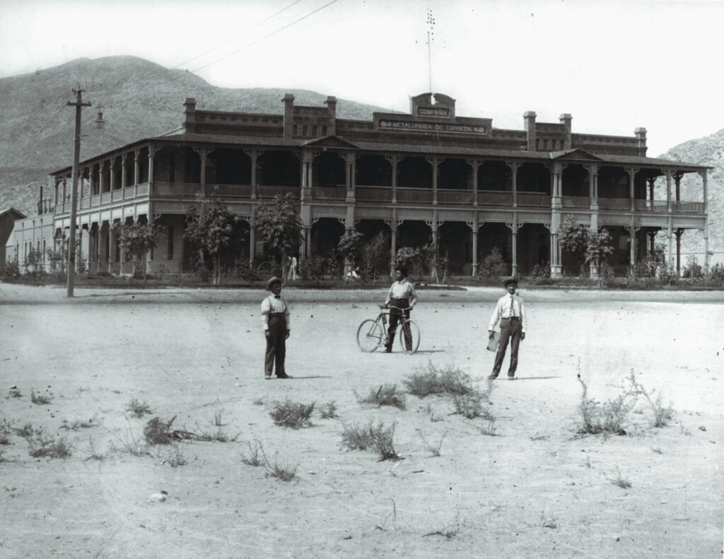 Peñoles: Memoria en piedra y acero