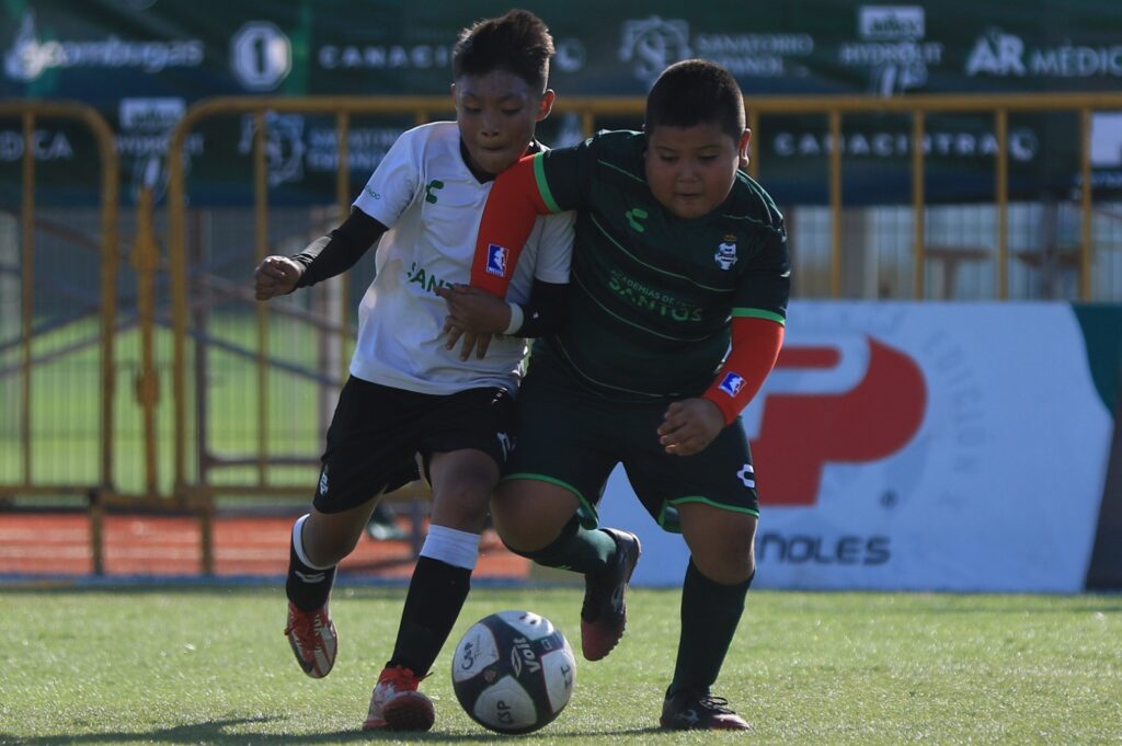 Peñoles transforma el tejido social a través del deporte