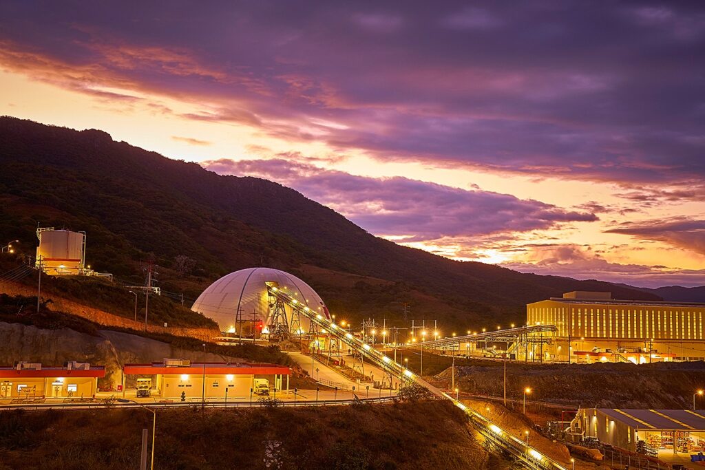 El rol estratégico de Peñoles en la transición energética y la tecnología global 1 El rol estratégico de Peñoles en la transición energética y la tecnología global